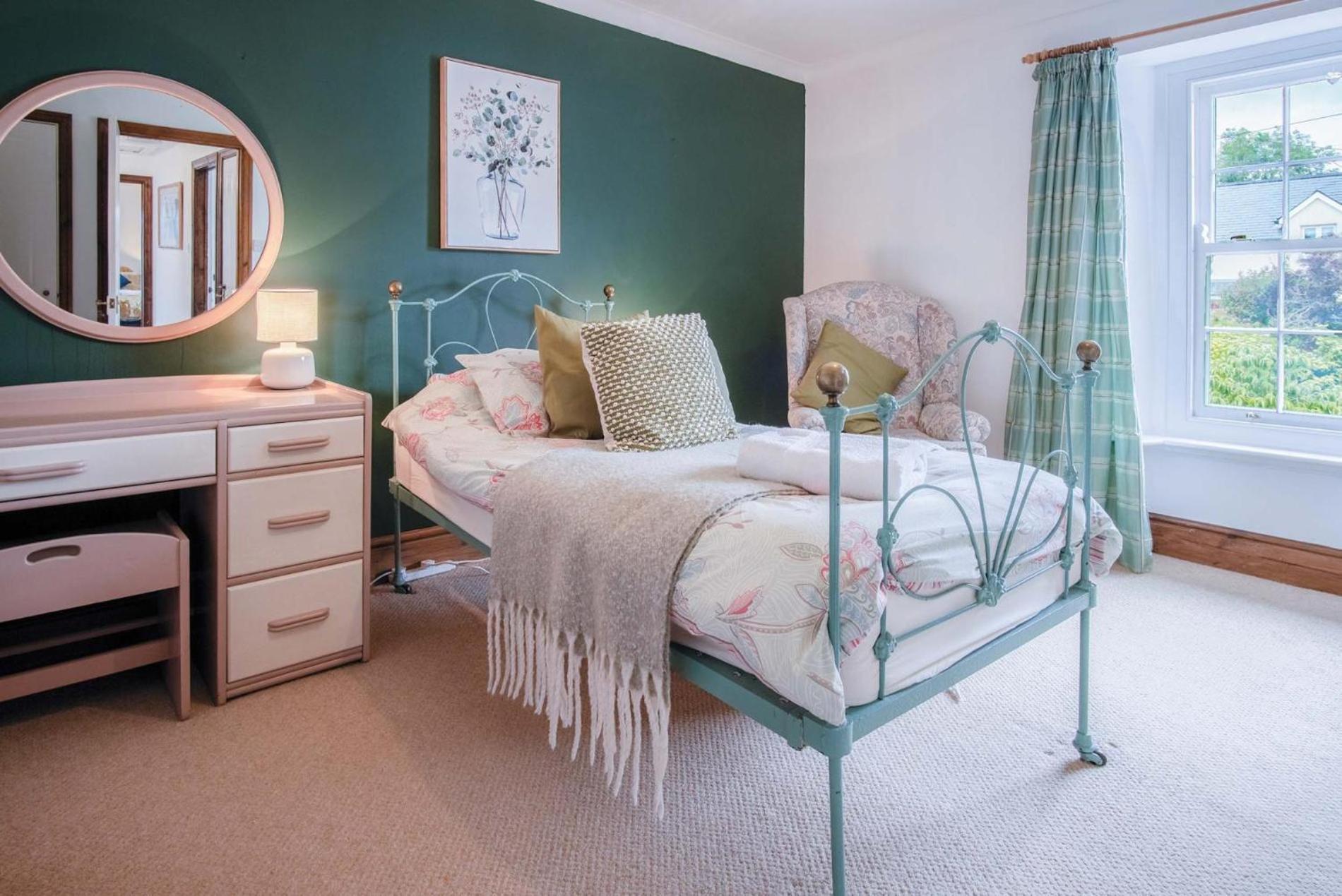 Hall House - 3 Bedroom Cottage - Saint Florence Buitenkant foto